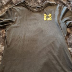 Under Armour t shirt